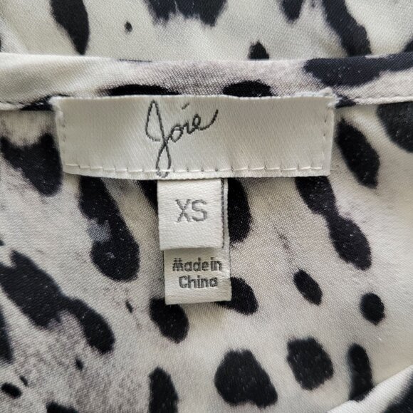 Joie Leopard Print 100% Silk Sleeveless Blouse Top Womens Size XS - Picture 3 of 7